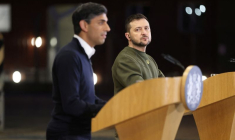 Le président ukrainien Volodymyr Zelenskiy et le Premier ministre britannique Rishi Sunak dans Dorset, en Grande-Bretagne
