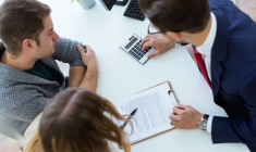 Frais de notaire : une augmentation de 25% en 4 ans du taux départemental (Crédit photo : Fotolia)