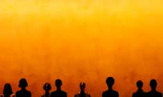 FASHION WEEK : HERMÈS ORGANISE SON DÉFILÉ DANS UN HANGAR DU BOURGET