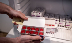 CORONAVIRUS: LE DANEMARK SUSPEND L'UTILISATION DU VACCIN D'ASTRAZENECA