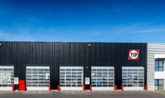 Vémars (95) est une commune du Val-d'Oise située en Plaine de France, à environ 30 km au nord-est de Paris et à 6 km de l'aéroport de Paris-Charles-de-Gaulle.