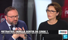 Patrick Mignola (Modem) : "Il aurait d'abord fallu parler du travail"