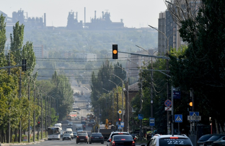 Vue d'ensemble de la principale avenue de la ville ukrainienne de Marioupol contrôlée par la Russie, le 16 juillet 2025 ( AFP / Olga MALTSEVA )