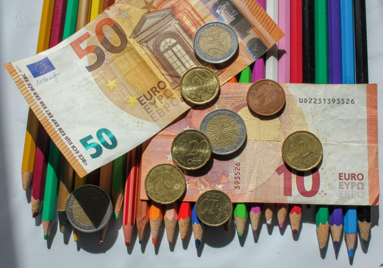 Pour faire des économies à la rentrée scolaire, mieux vaut s’y prendre tôt. ( crédit photo : Shutterstock )