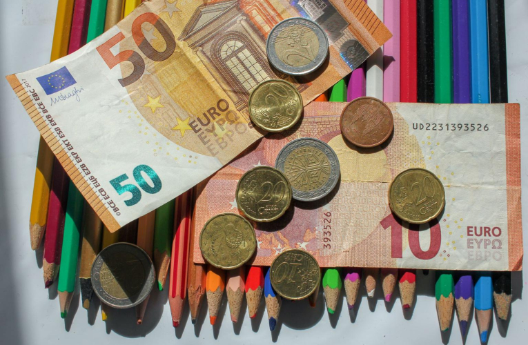 Pour faire des économies à la rentrée scolaire, mieux vaut s’y prendre tôt. ( crédit photo : Shutterstock )