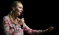 Marion Maréchal, le 24 juin 2025 à Paris ( AFP / Julie SEBADELHA )