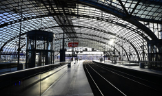 La gare centrale de Berlin est à la deuxième position des meilleures gares d'Europe, selon  le Consumer Choice Center, l'équivalent américain de l'UFC-Que Choisir. ( AFP / TOBIAS SCHWARZ )