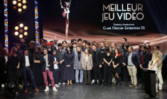 Des membres du studio français de développement de jeux vidéo Sandfall Interactive reçoivent le prix du Meilleur Jeu Vidéo pour "Clair Obscur : Expedition 33" lors de la 7e édition des Pegases, la cérémonie des prix du jeu vidéo, le 5 mars 2026 à Paris ( AFP / Dimitar DILKOFF )