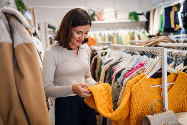La vente de vêtements sur les plateformes de seconde main peut être déléguée à un gestionnaire de compte. ( crédit photo : Getty Images )