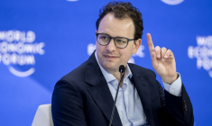 Le PDG d'Anthropic, Dario Amodei, à Davos, en Suisse, le 23 janvier 2025. ( AFP / FABRICE COFFRINI )