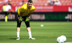 Dominik Livaković fait du boudin