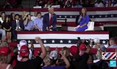 Présidentielle américaine : Donald Trump déclare que "seuls les présidents importants se font tirer dessus"