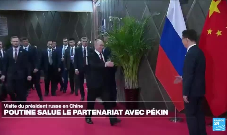 Vladimir Poutine en Chine : "Le marché chinois est la bouée de sauvetage de l'économie russe"