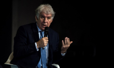 Yves Perrier, en 2019, à Paris ( AFP / CHRISTOPHE ARCHAMBAULT )