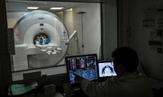 ( AFP / STEPHANE DE SAKUTIN )