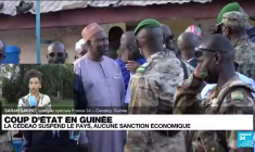 Coup d'État en Guinée : les Guinéens "sont entre espoir et prudence"