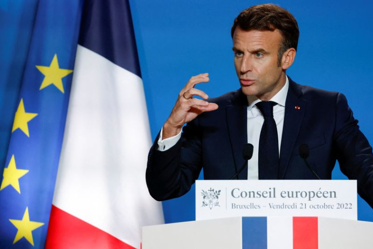 Le président français Emmanuel Macron s'exprime lors du sommet des dirigeants de l'Union européenne