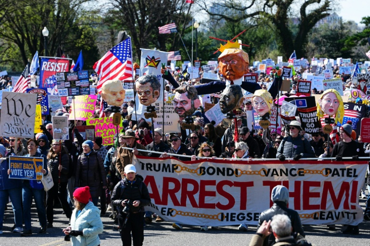 Journée nationale de protestation "No Kings" contre le président américain Donald Trump, le 28 mars 2026 à Washington ( AFP / Aaron Schwartz )