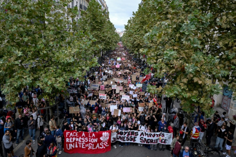 Manifestation de lycéens à Marseille, le 8 octobre 2026 ( AFP / Miguel MEDINA )