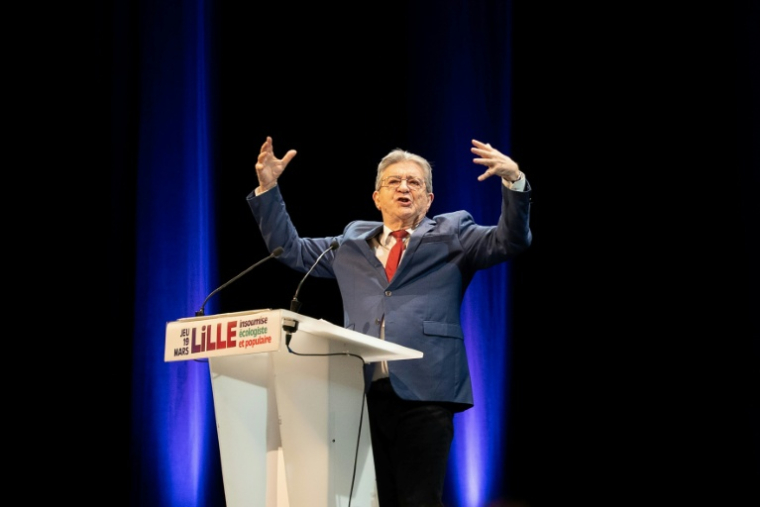 Le leader de La France insoumise, Jean-Luc Mélenchon, à Lille le 19 mars 2026 ( AFP / Elise HOUBEN )
