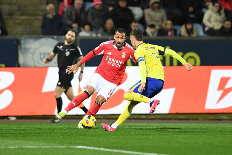 La rencontre entre Arouca et Benfica perturbée par un incendie