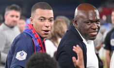 Wilfrid Mbappé chante du Barry White