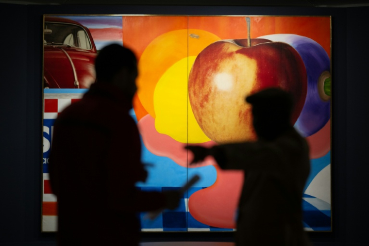 "Nature morte n°29" du peintre américain Tom Wesselmann, à l'exposition "Cézanne et nous", avant son inauguration au Grand Palais à Paris, le 21 septembre 2026 ( AFP / Lou BENOIST )