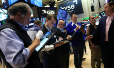 Des traders à Wall Street à New York, le 16 septembre 2026 ( AFP / TIMOTHY A. CLARY )