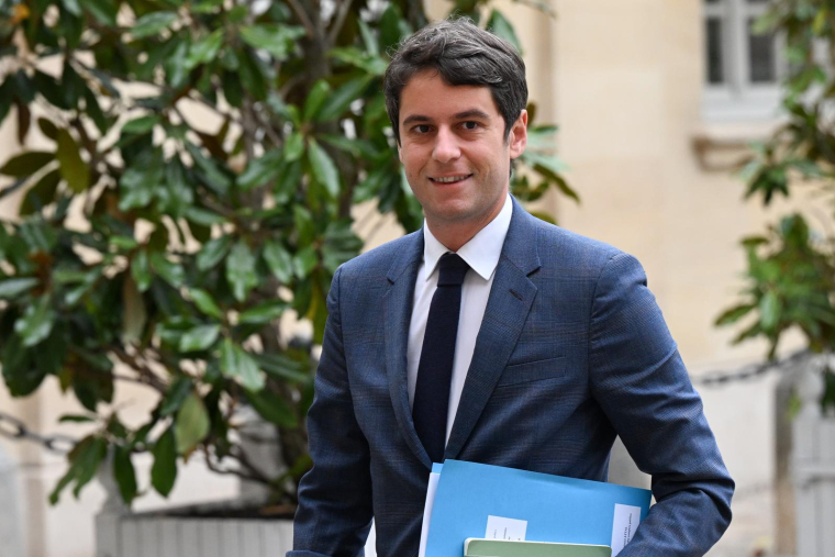 Gabriel Attal, le 27 mai 2022, à Matignon ( AFP / Emmanuel DUNAND )
