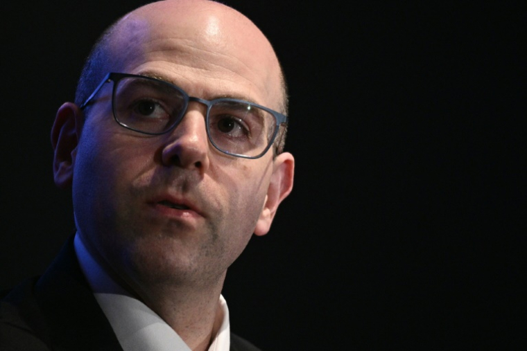 Stephen Miran, président du Comité des conseillers économiques (CEA) de la Maison Blanche, le 30 avril 2025 à Washington ( AFP / Brendan SMIALOWSKI )