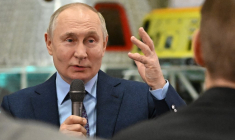 Vadimir Poutine à Koryolov, en Russie, le 26 octobre 2023. ( POOL / GRIGORY SYSOYEV )