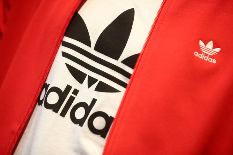 ADIDAS AFFICHE UNE BAISSE DE 28% DE SON BÉNÉFICE D'EXPLOITATION AU DEUXIÈME TRIMESTRE