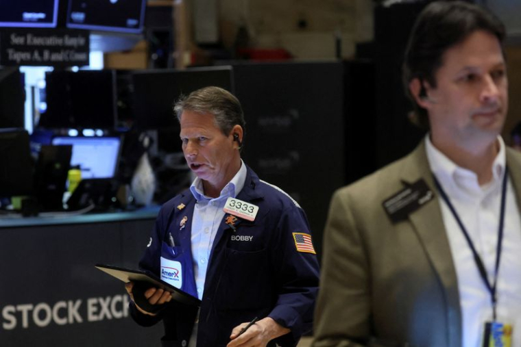 LA BOURSE DE NEW YORK REBONDIT JEUDI À L'OUVERTURE