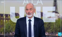 Discours de politique générale: "Bayrou, le contortionniste"