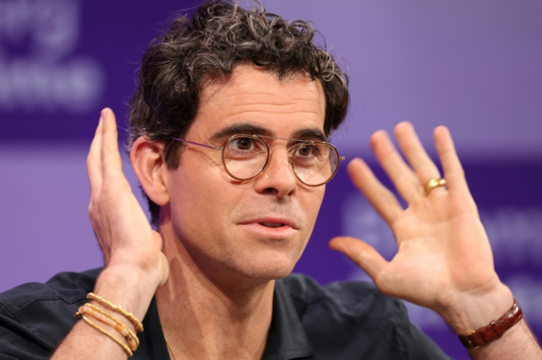 Le patron d'Instagram, Adam Mosseri, lors d'une conférence à Los Angeles le 9 octobre 2025. ( AFP / Patrick T. Fallon )