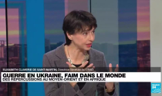 Élisabeth Claverie de Saint Martin : "Il faut radicalement changer les systèmes alimentaires"