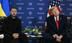 Volodymyr Zelensky et Donald Trump à New York, aux États-Unis, le 22 septembre 2026. ( AFP / BRENDAN SMIALOWSKI )