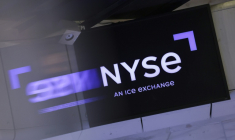 Le logo de la Bourse de New York le 30 ocotbre 2025 ( AFP / ANGELA WEISS )