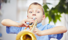 Les troubles du voisinage causé par un locataire peuvent entraîner la responsabilité du bailleur crédit photo : Jaromir Chalabala/Shutterstock / Jaromir Chalabala