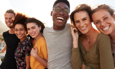 Sur Internet, il est possible d’investir dans des centaines, voire des milliers de fonds, sans acquitter de frais de courtage ou d’arbitrage crédit photo : Shutterstock