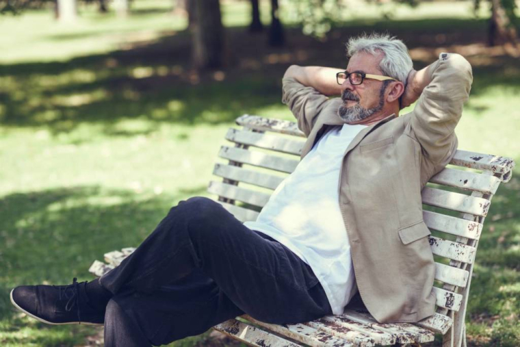 Retraite à l’étranger : renseignez-vous sur les obligations fiscales ! / iStock.com - javi_indy