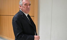 François Bayrou quitte le tribunal de Paris le 5 février 2024 ( AFP / Miguel MEDINA )