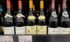 Vin français présenté à la vente en Californie