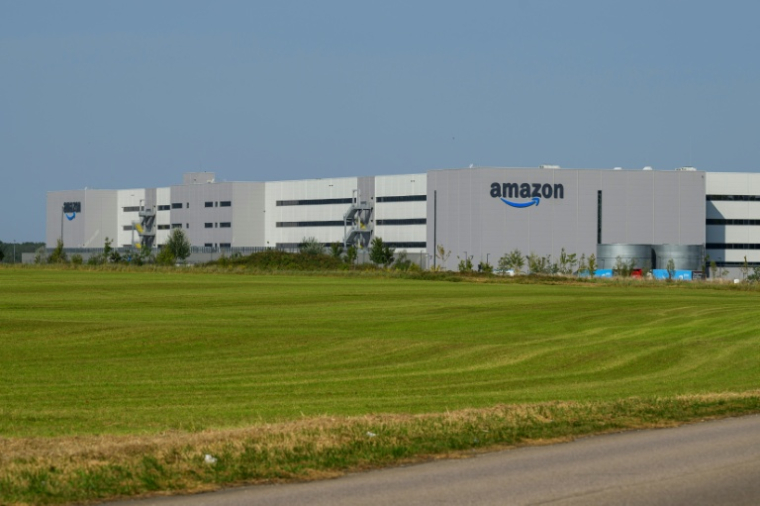 Un centre de distribution d'Amazon à Augny, en Moselle, le 30 août 2024 ( AFP / Jean-Christophe VERHAEGEN )