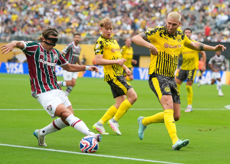 Mondial des clubs : Fluminense et Dortmund démarrent piano piano