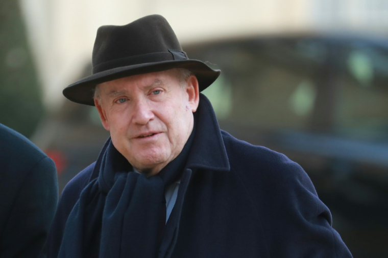 Dominique Bussereau, alors président de l'Assemblée des départements de France, arrive au Palais de l'Elysée à Paris, le 11 février 2020 ( AFP / Ludovic MARIN )