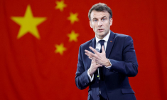 Emmanuel Macron à Guangzhou, en Chine, le 7 avril 2023. ( AFP / LUDOVIC MARIN )