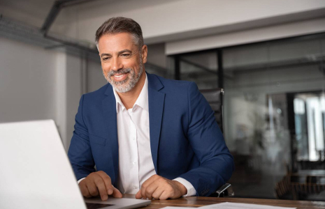 Retraite chapeau : un complément de retraite pour les cadres et dirigeants, comment ça marche ? / iStock.com - Yaroslav Olieinikov