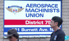 Etats-Unis : les salariés de Boeing votent massivement pour la grève, la direction veut négocier