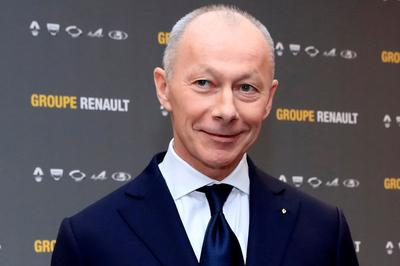 RENAULT NE SONGE PAS À BAISSER SA PART DANS NISSAN, SELON BOLLORÉ